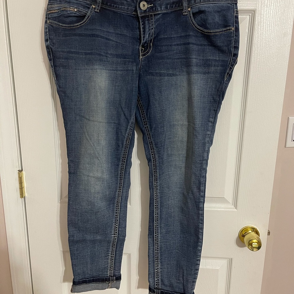 Women’s Jean Capris